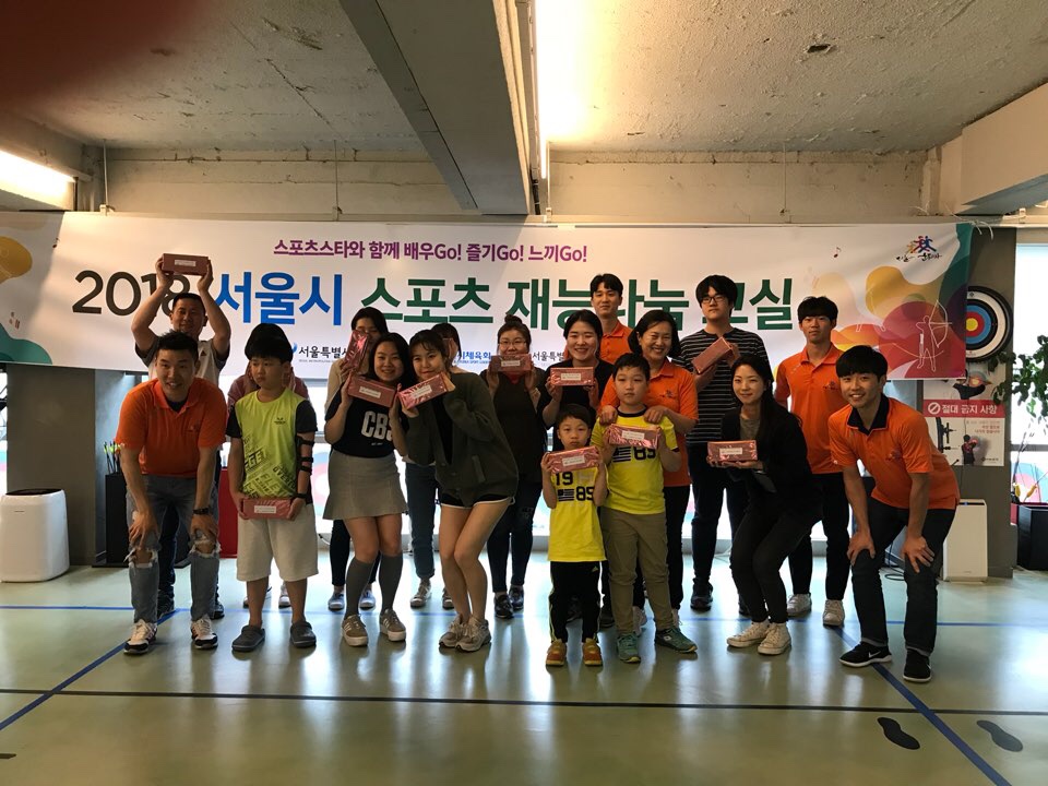 1기수 단체사진.jpg